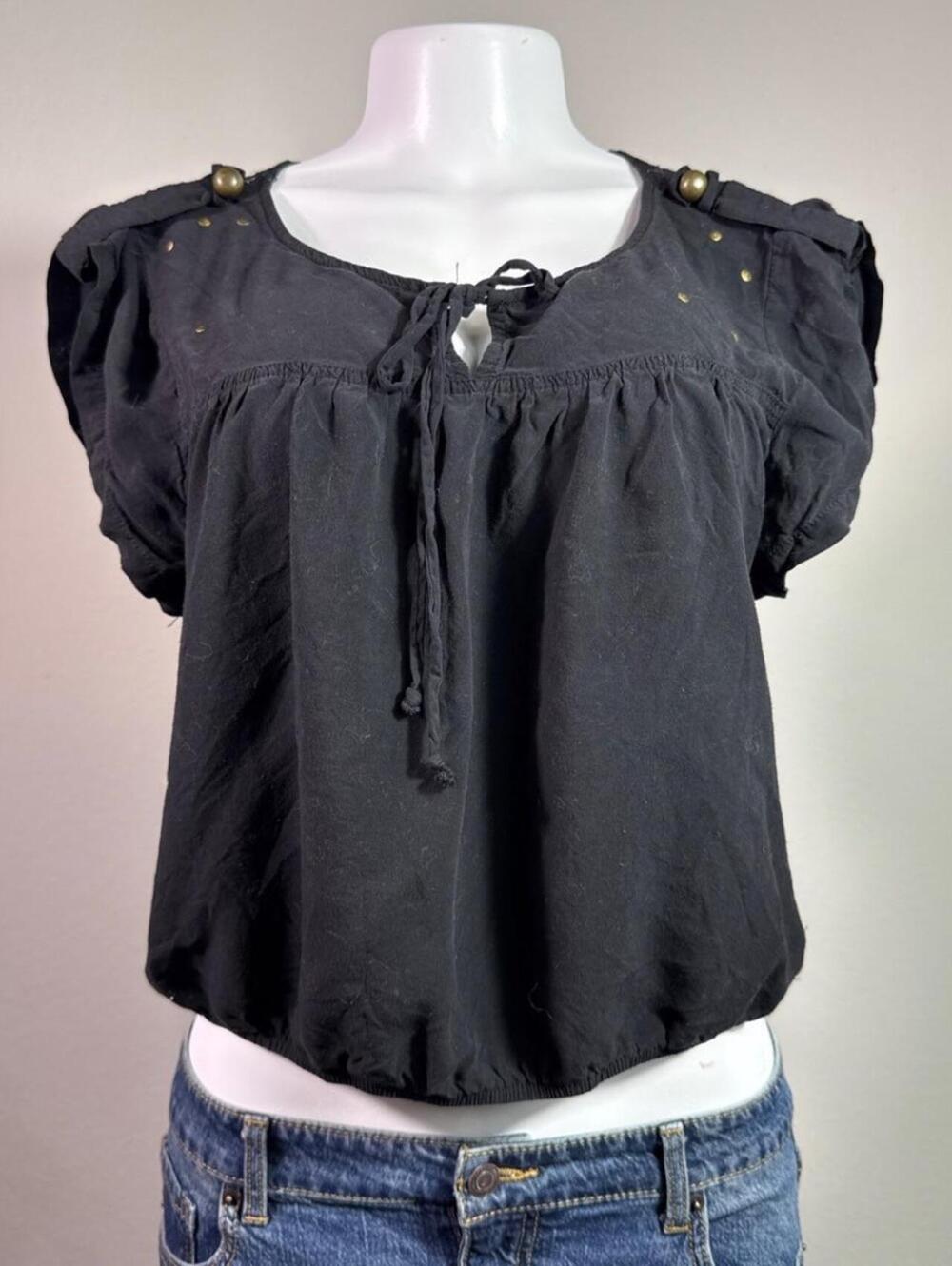 Mimi Chica Black Lace Shoulder Blouse with Stud Detail – Women's Used Clothing